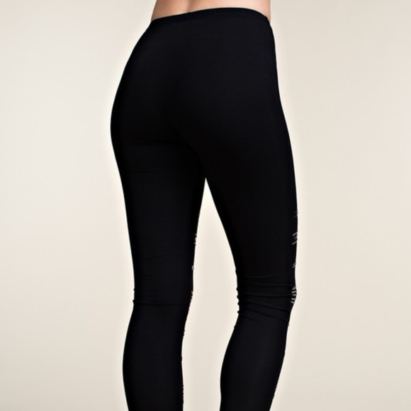 NWT VOCAL BLING STUD LEGGINGS! SM-XL slimming - Picture 2 of 4